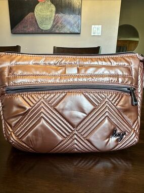 lug classic quilted convertible crossbody Dash in metallic chai